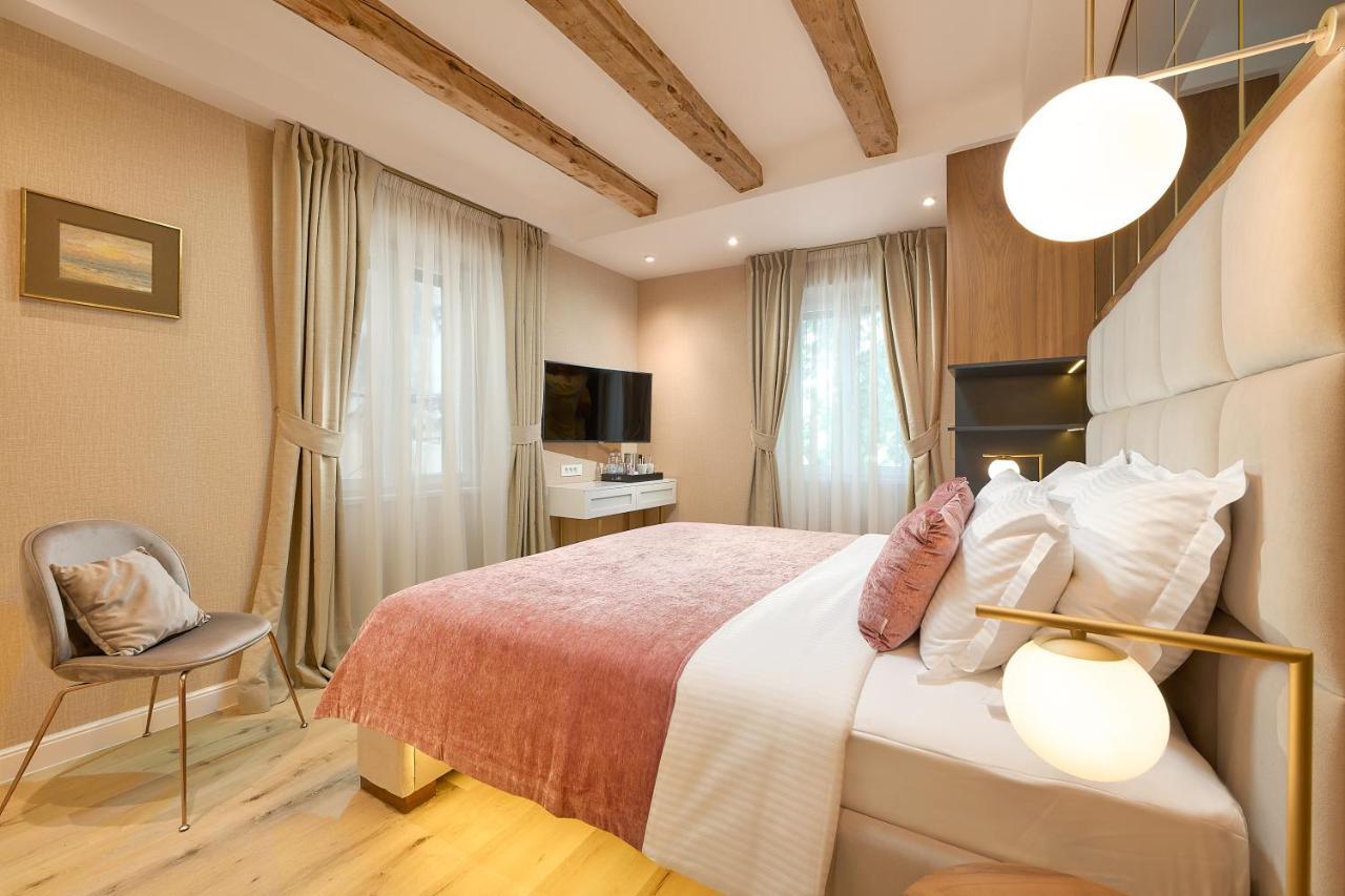 Geremia Luxury Rooms สปลิท ภายนอก รูปภาพ