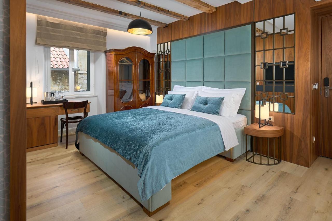Geremia Luxury Rooms สปลิท ภายนอก รูปภาพ