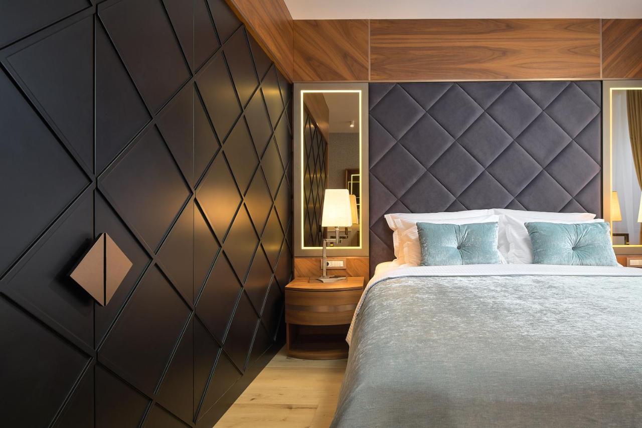 Geremia Luxury Rooms สปลิท ภายนอก รูปภาพ