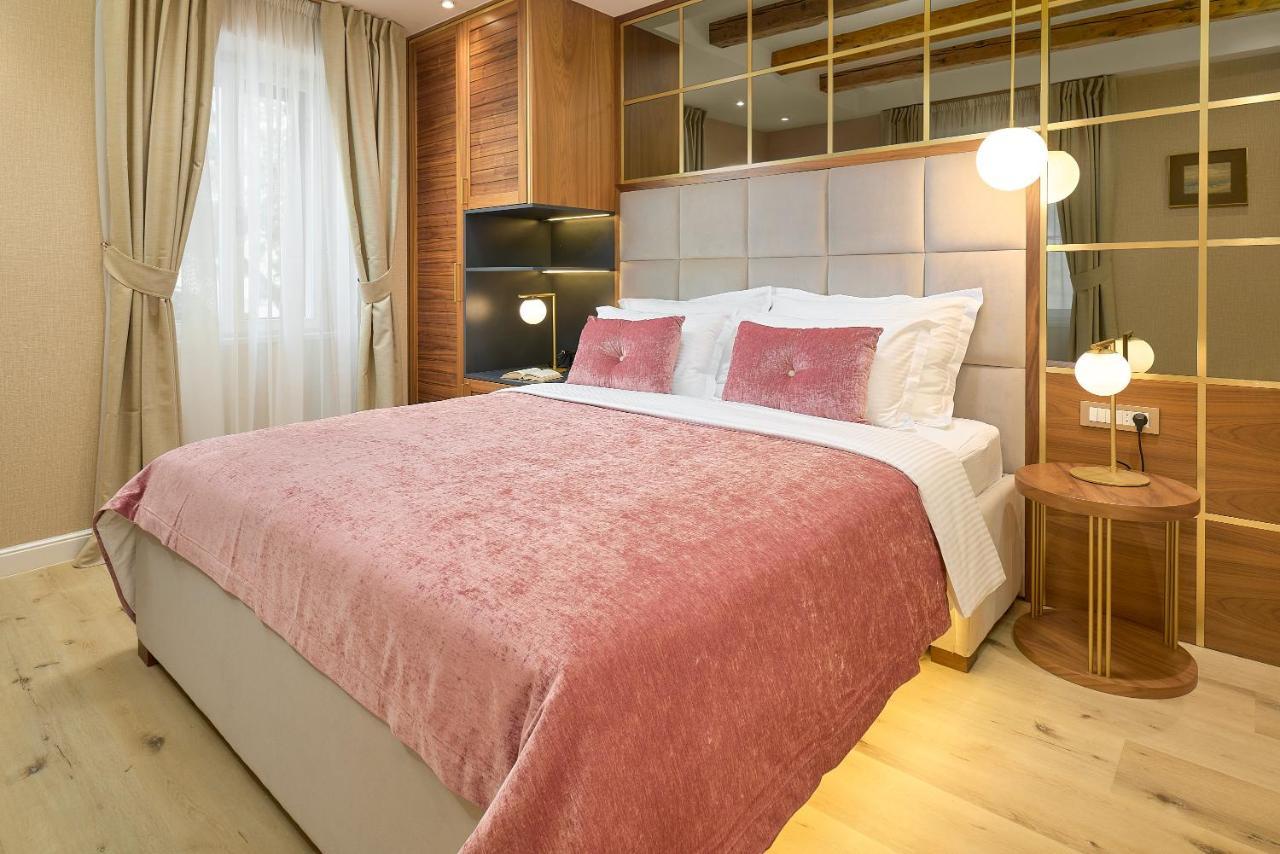 Geremia Luxury Rooms สปลิท ภายนอก รูปภาพ