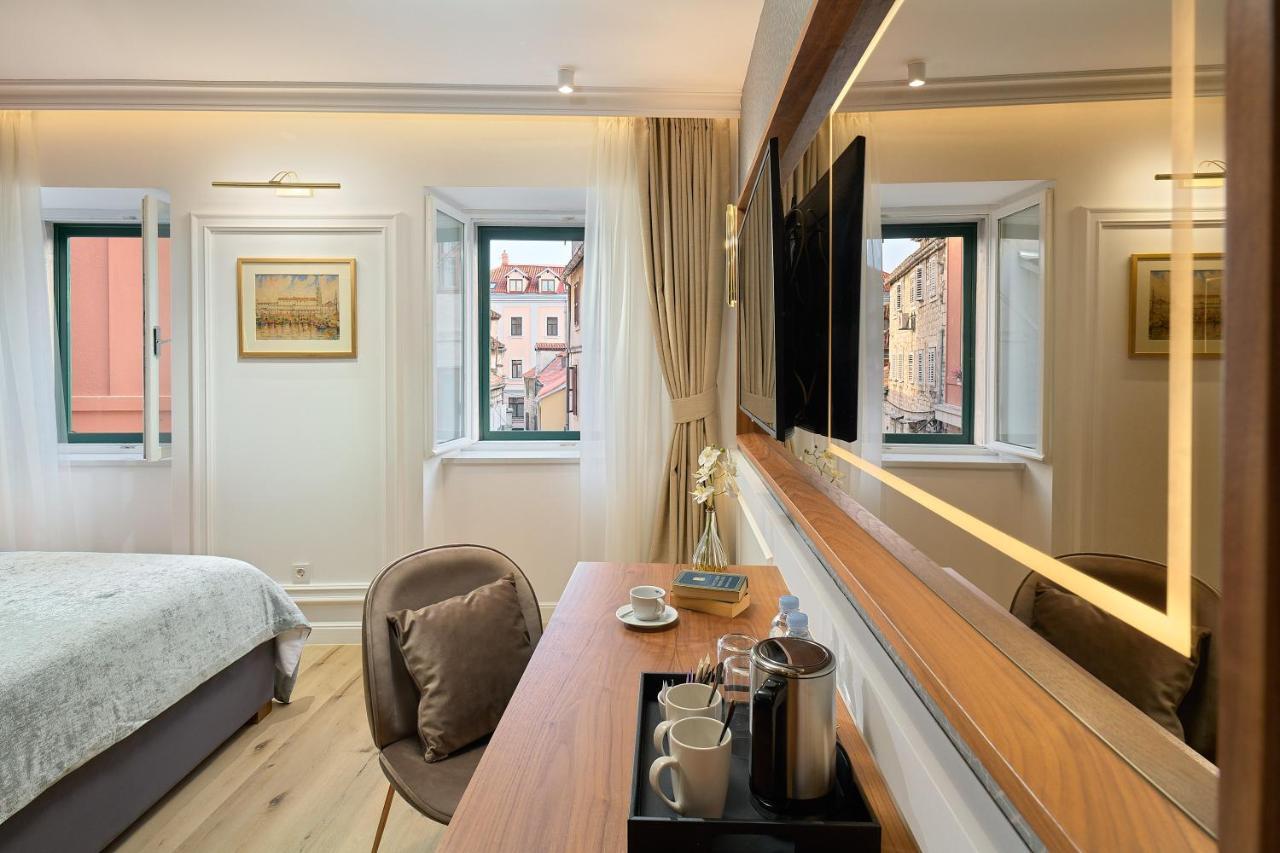 Geremia Luxury Rooms สปลิท ภายนอก รูปภาพ