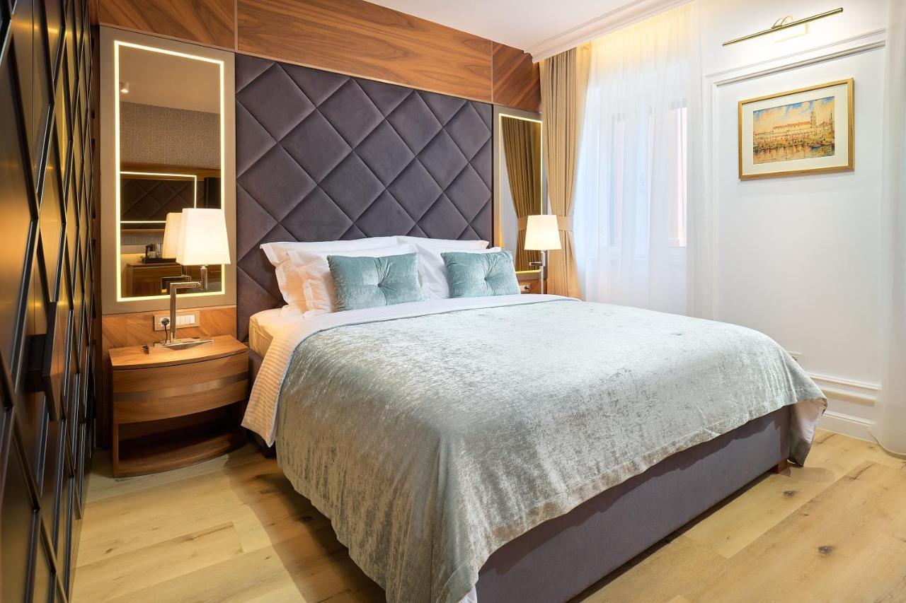 Geremia Luxury Rooms สปลิท ภายนอก รูปภาพ